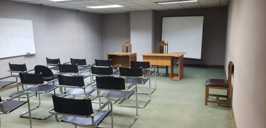 AMPLIA OFICINA EN PLENO CENTRO DE TEMUCO – EDIFICIO ANTUMALAL .