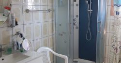 Parcela con 2 casas