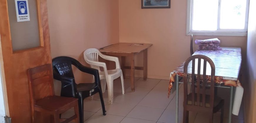 Parcela con 2 casas