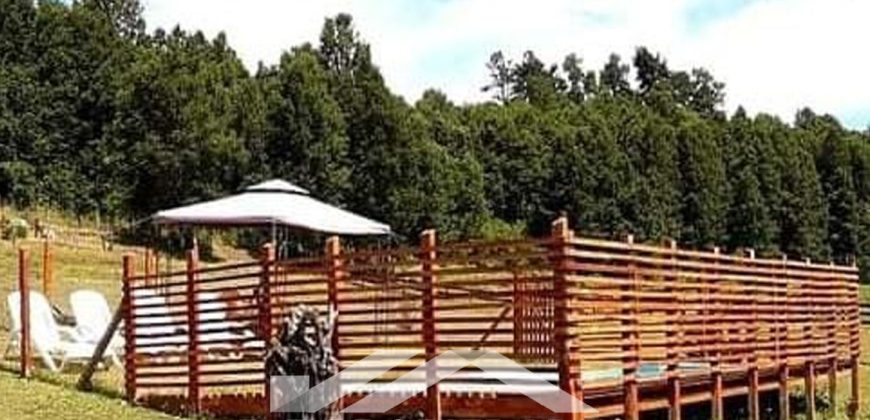 Parcela con 3 Cabañas 5000m2 Piscina en Panguipulli