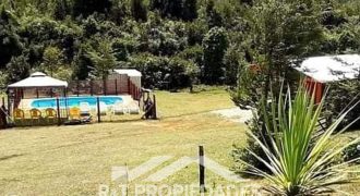 Parcela con 3 Cabañas 5000m2 Piscina en Panguipulli
