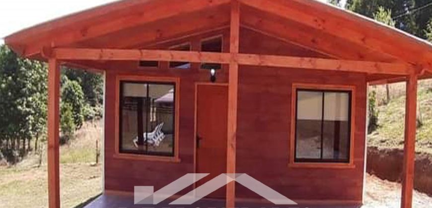 Parcela con 3 Cabañas 5000m2 Piscina en Panguipulli