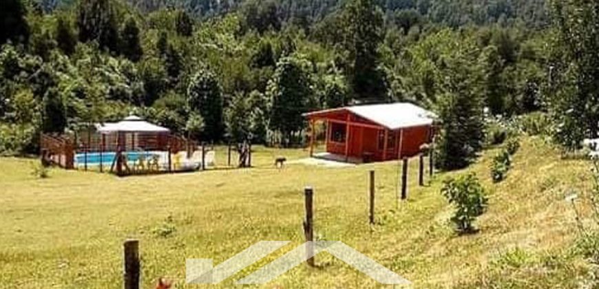 Parcela con 3 Cabañas 5000m2 Piscina en Panguipulli