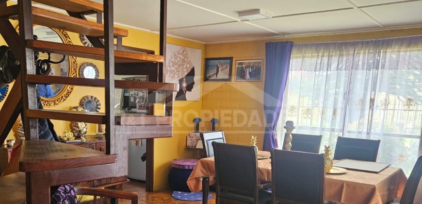 Casa de 2 pisos Individual en sector Recabaren