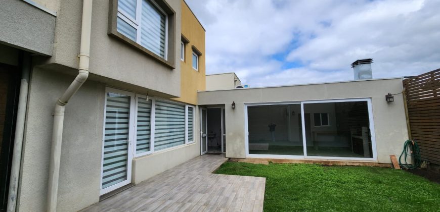 Casa en Barrio Frances