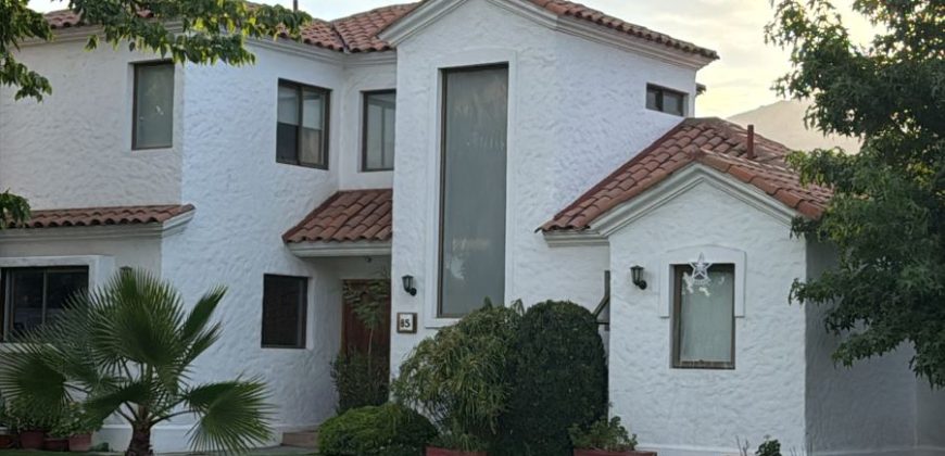Exclusiva propiedad en Condominio el Golf Rinconada