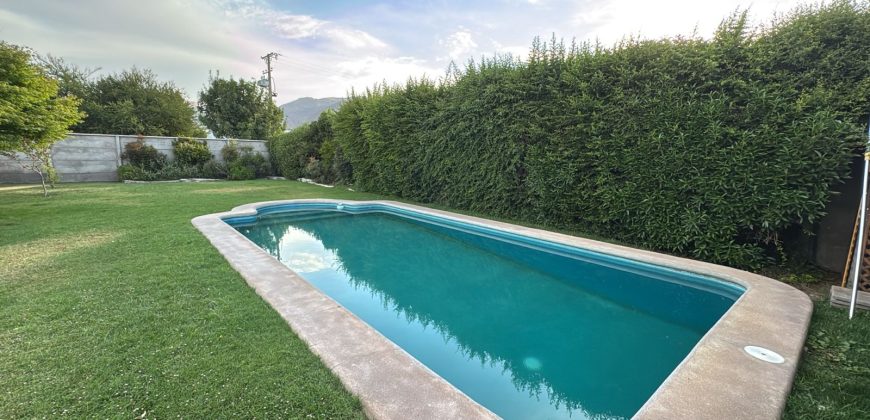 Exclusiva propiedad en Condominio el Golf Rinconada