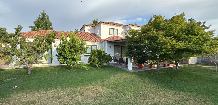 Exclusiva propiedad en Condominio el Golf Rinconada